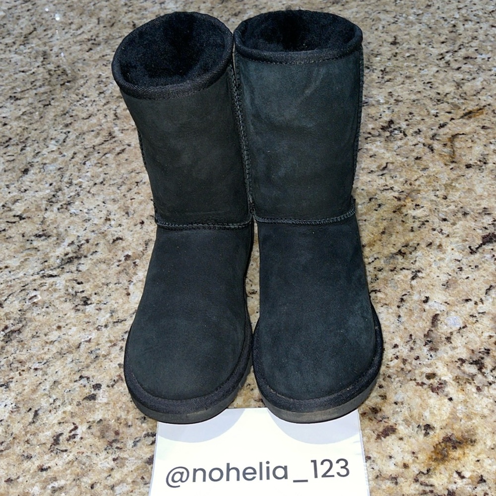 UGG Classic Short